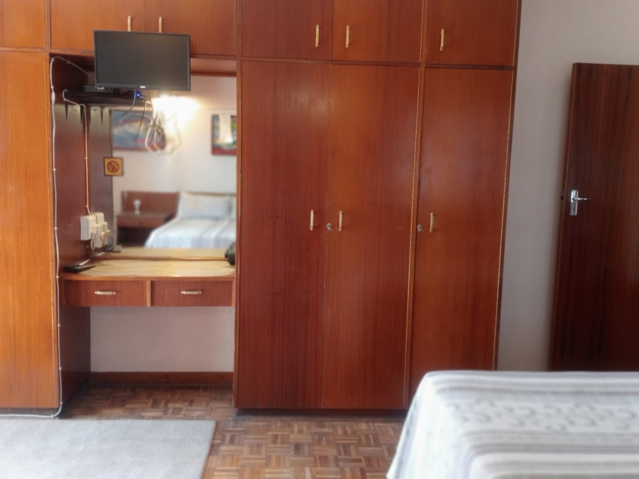 4 Bedroom Property for Sale in Generaal De Wet Free State